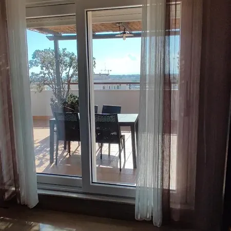 Isolaazzurra Lägenhet *